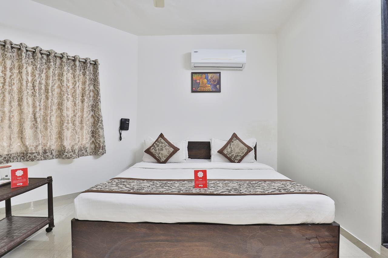 ראג'קוט Nova Hotel Star Palace מראה חיצוני תמונה