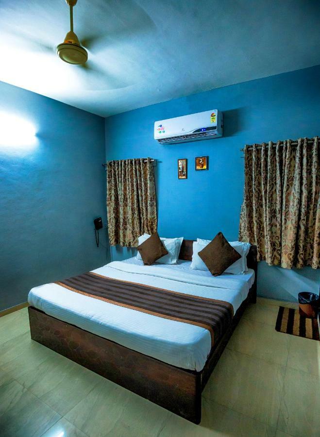 ראג'קוט Nova Hotel Star Palace מראה חיצוני תמונה